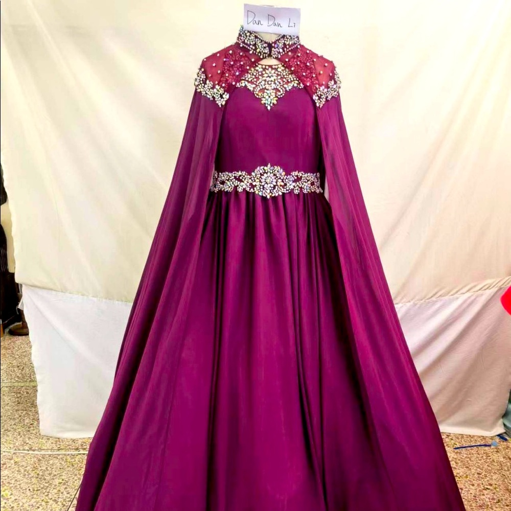 DanDanLi size 16 never worn